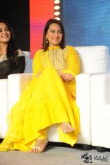Sonakshi Sinha at Lingaa Movie Audio Success Meet